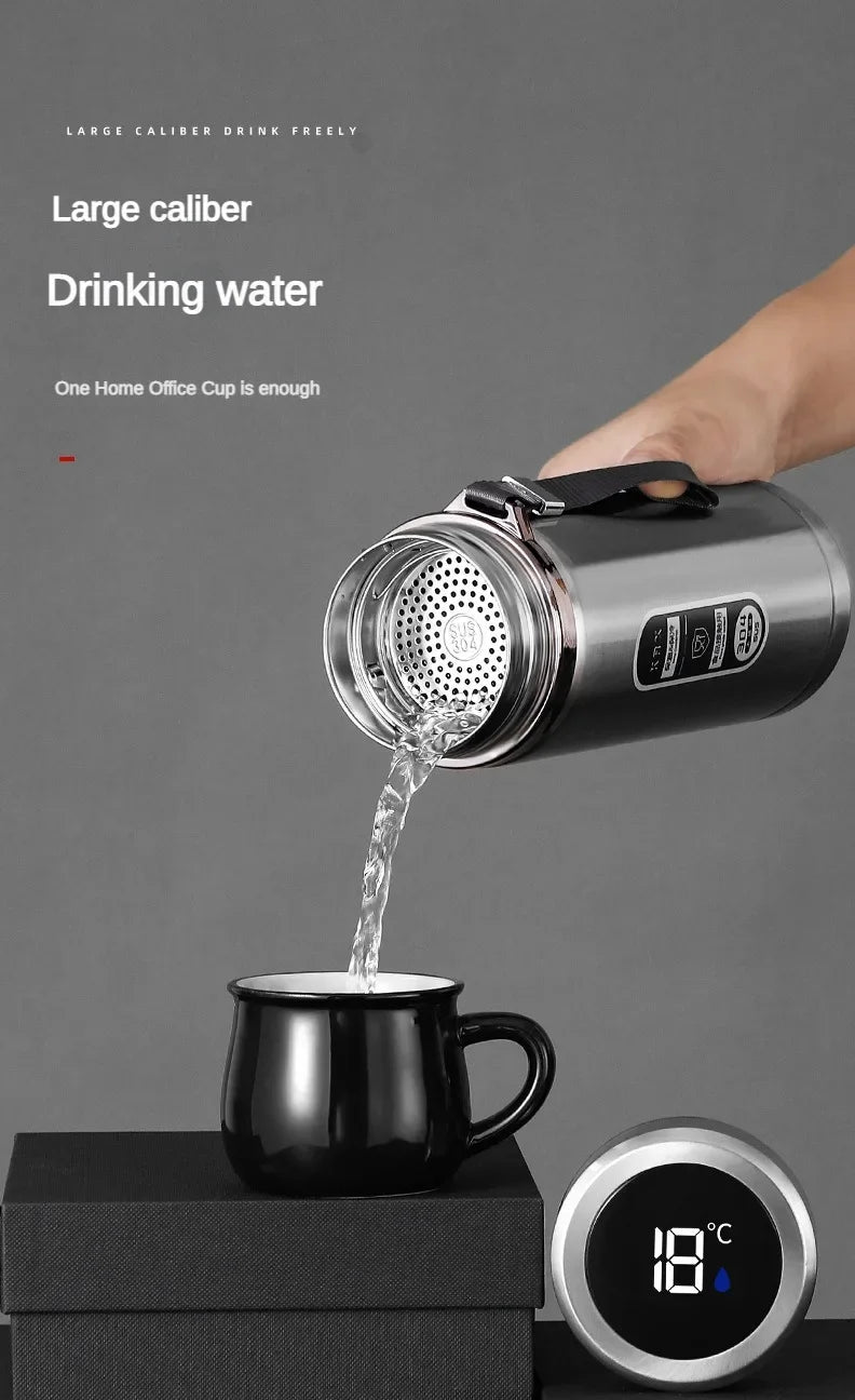 Smart LED Thermal Bottle – Keeps Your Drink Hot or Cold All Day
