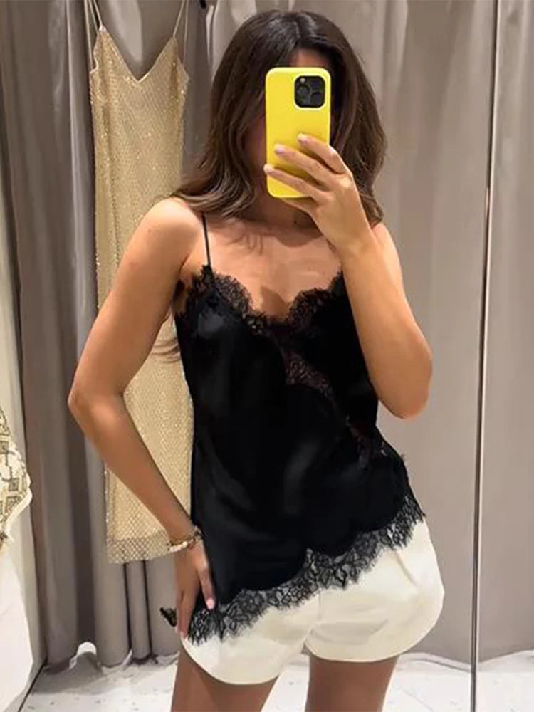 Sexy Chic Black Lace Cami Tops Women V Neck Patchwork Sleeveless Y2k Girl Tops Fashion 2025 Summer Holiday Beach Tank Tops