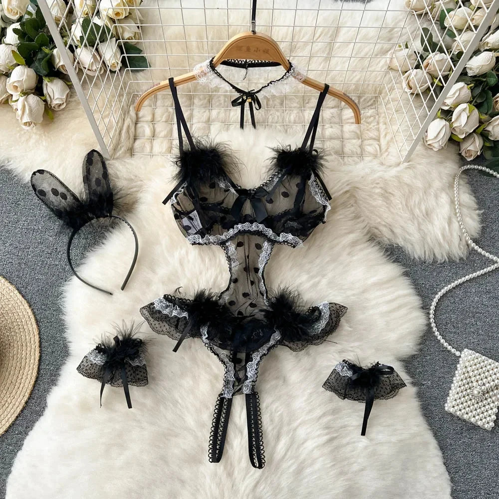 Elegant and sexy women's lingerie set – includes bra and panty for a flattering, confident look. Perfect blend of comfort and allure!